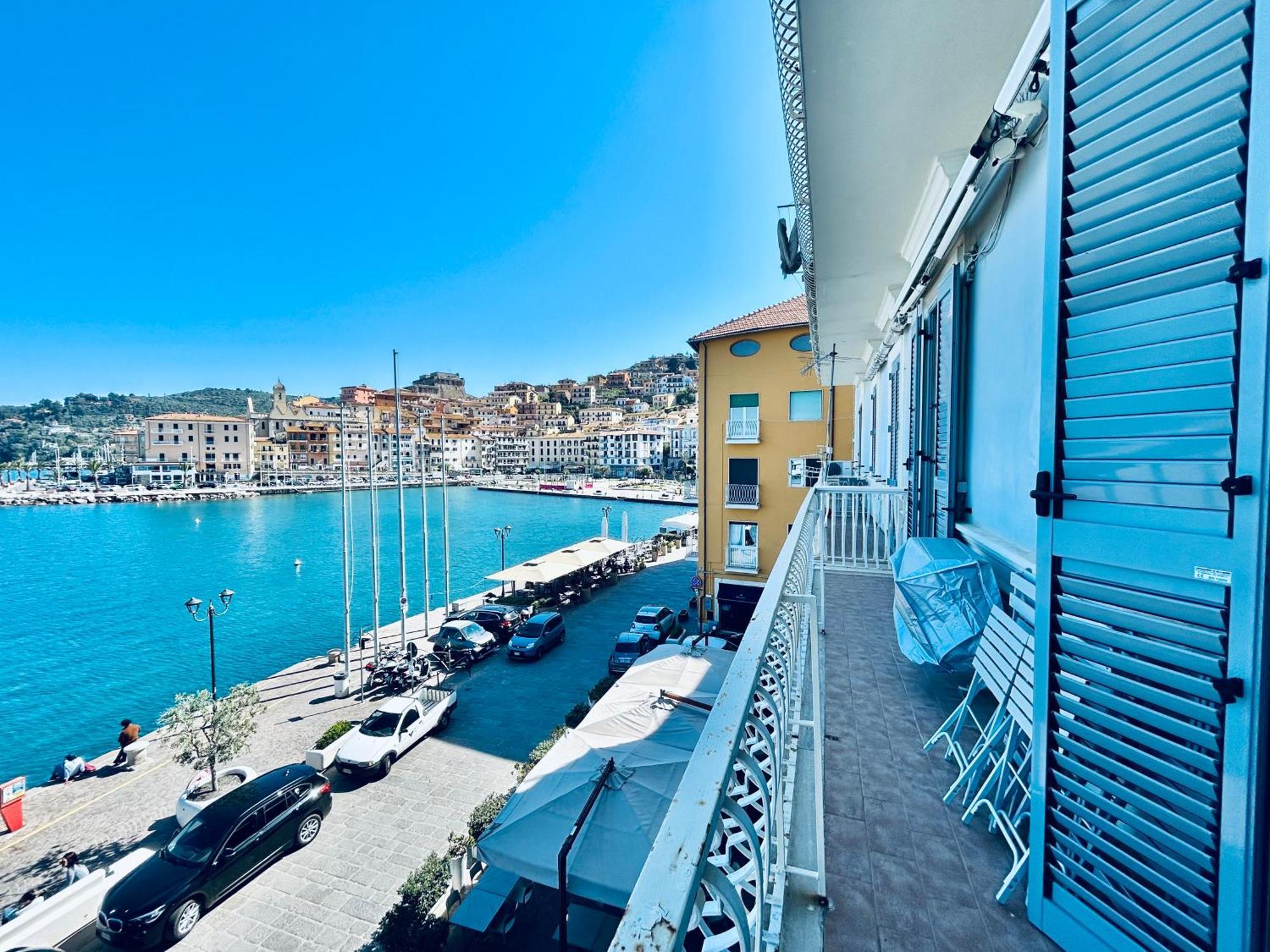 Molo 28 Beach Parking Ac Порто Санто Стефано Экстерьер фото