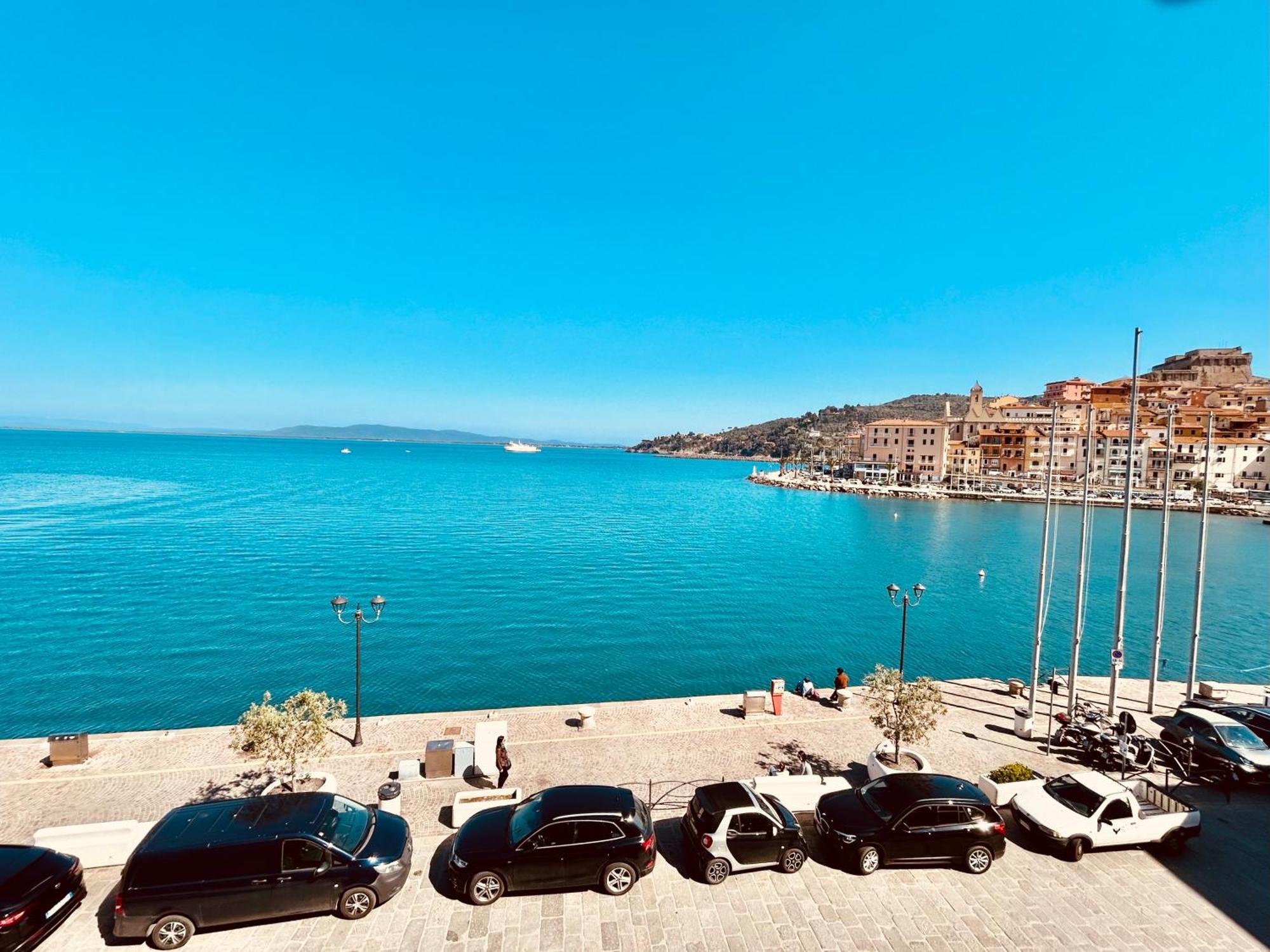 Molo 28 Beach Parking Ac Порто Санто Стефано Экстерьер фото